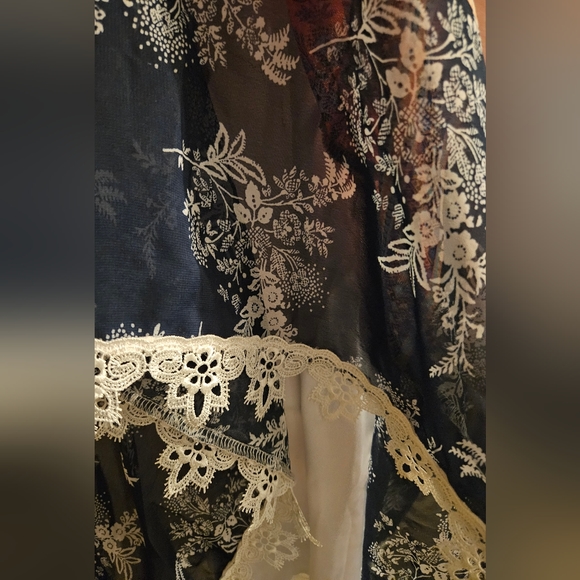 Zunie Sleeveless Dress - Picture 3 of 6